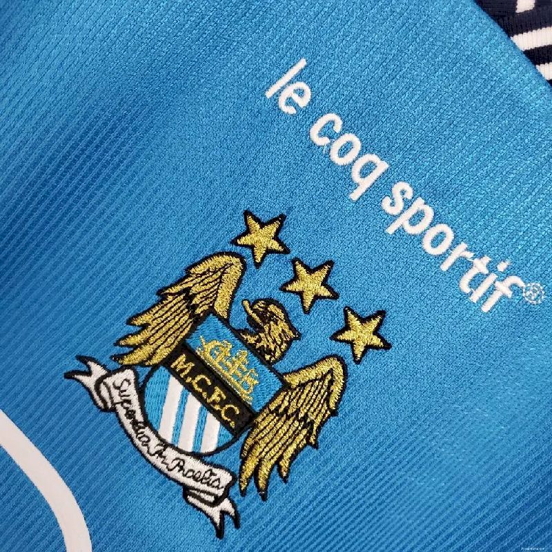 Camisa retrô do Manchester City 1999/01
