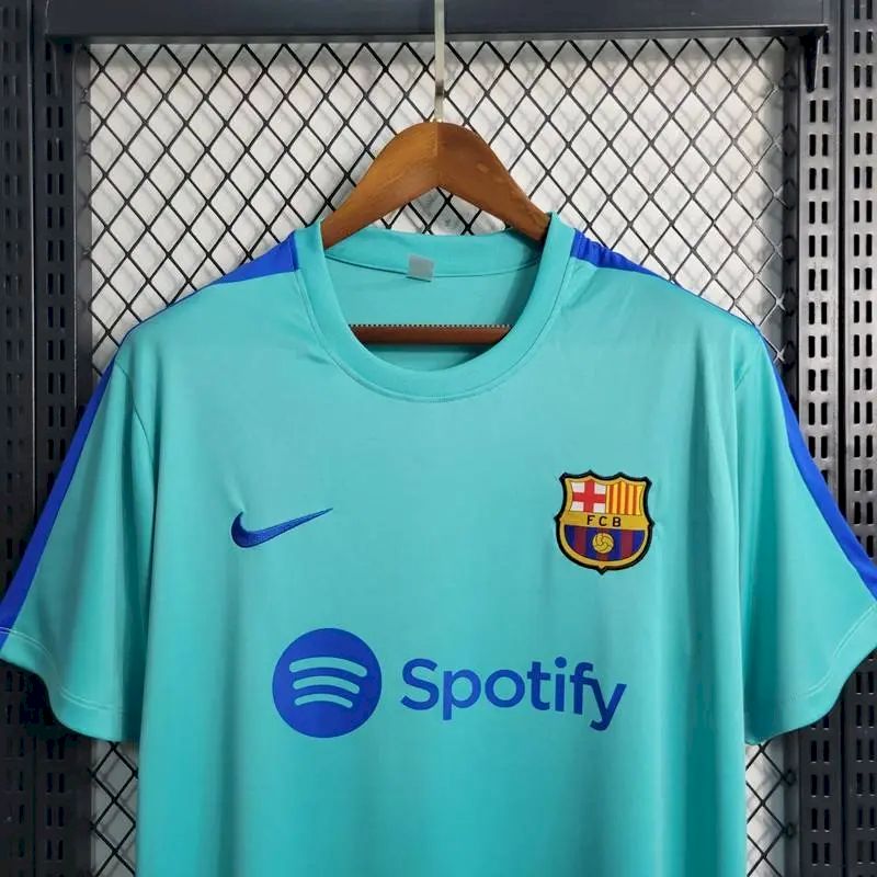 Camisa de treino pré-jogo do Barcelona 2023/24