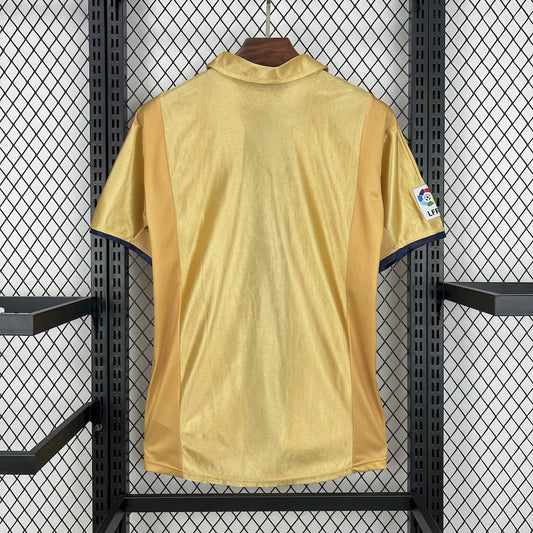 Camisa retrô alternativa do Barcelona 2001/02