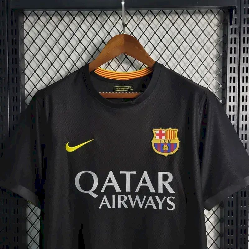 Terceira camisa retrô do Barcelona 2013/14