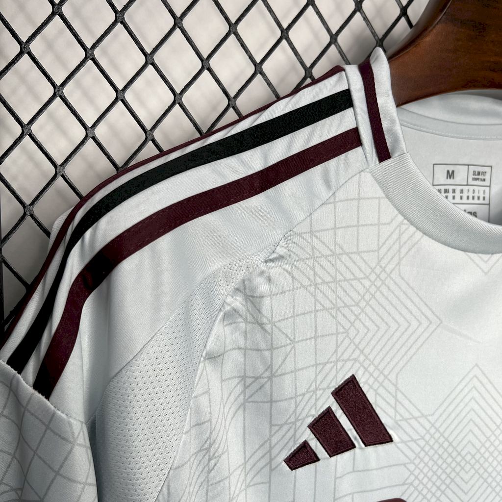 Camisa reserva do Ajax 2024/25 - Terceiro uniforme