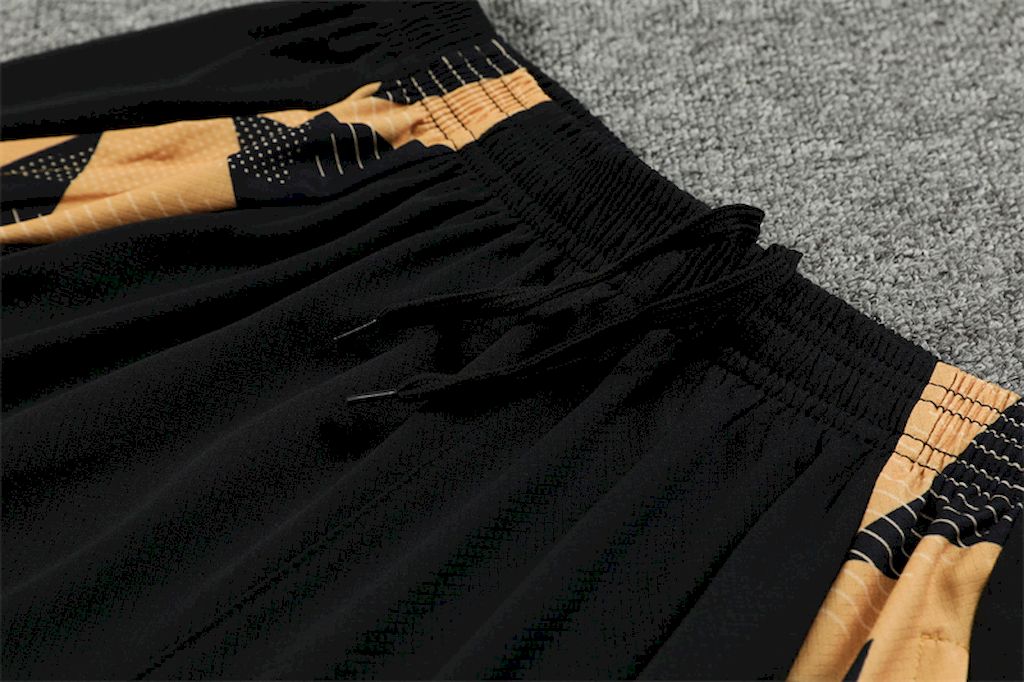 Camisa de treino adulto + short do Real Madrid 2024/25 14001