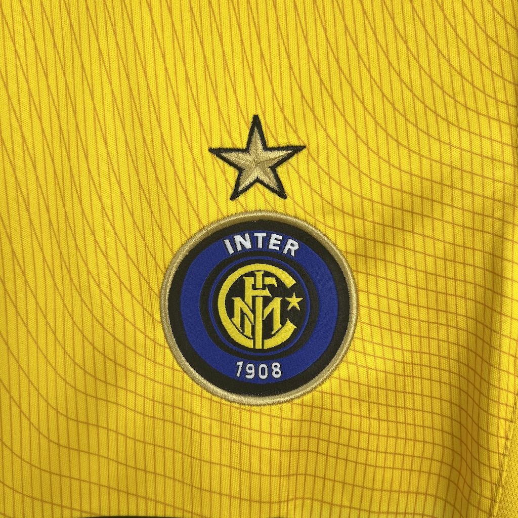 Camisa Retro Terceira do Inter de Milão 2002/03