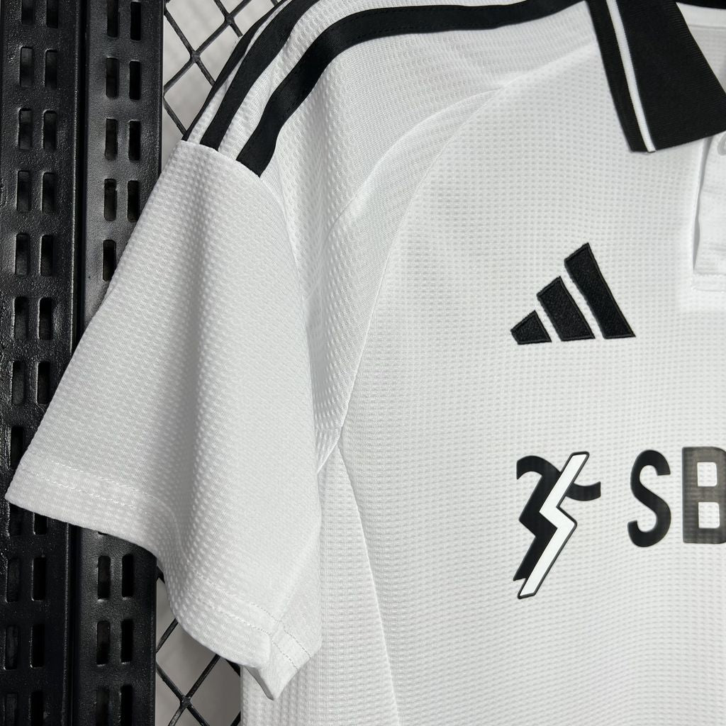 Camisa titular do Fulham 2024/25