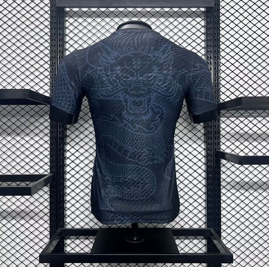 Maillot édition spéciale Dragon du Real Madrid 2024/25, version joueur 2