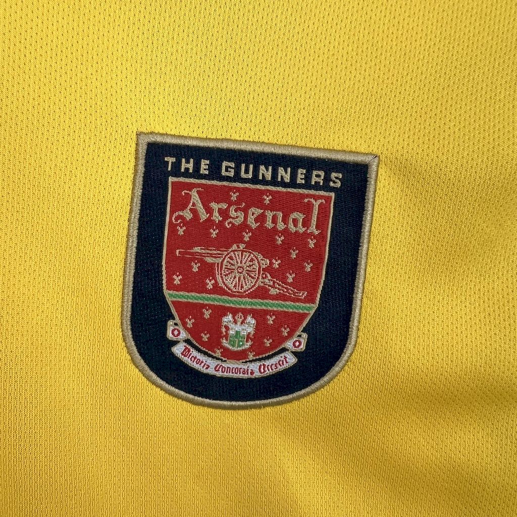 Camisa retrô reserva do Arsenal 1999/00