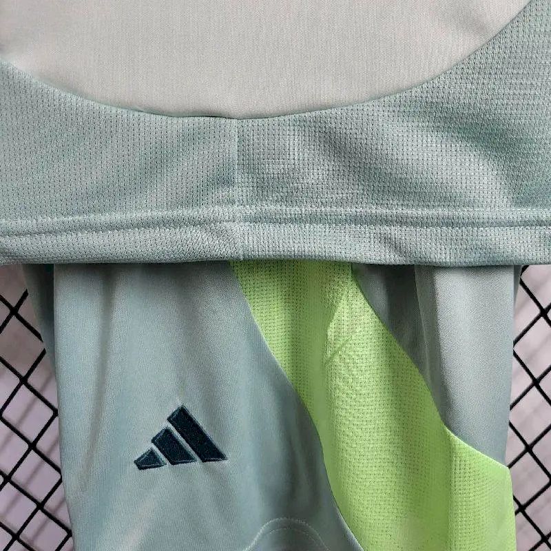 Kit reserva infantil do México 2023/24