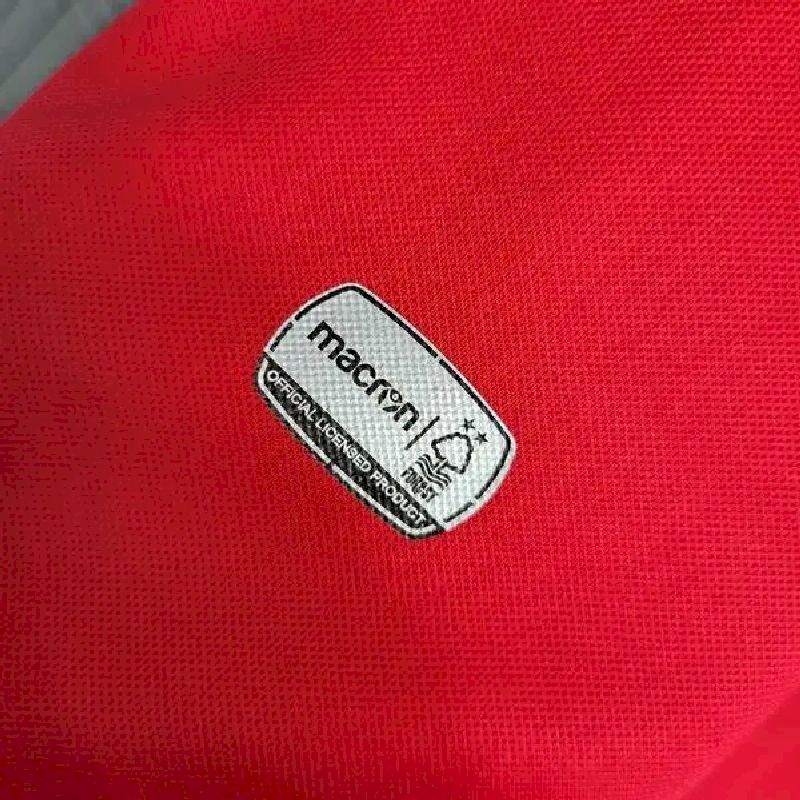 Camisa titular do Nottingham Forest 2022/23
