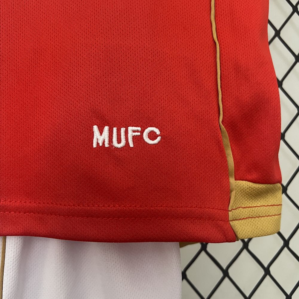 Manchester United 2006/07 Home Kids Retro Jersey And Shorts