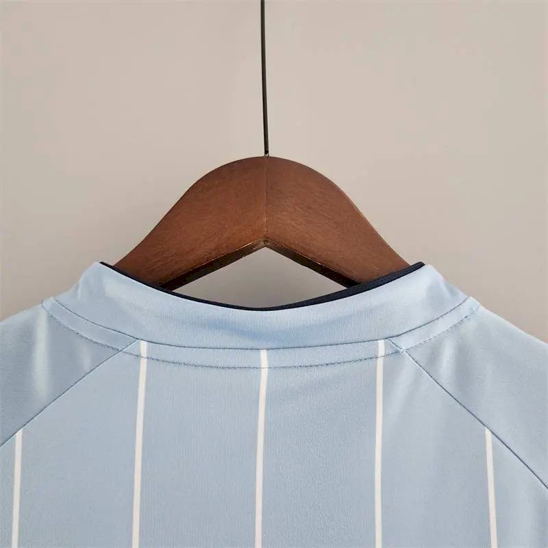 Camisa retrô titular do Manchester City 2008/09