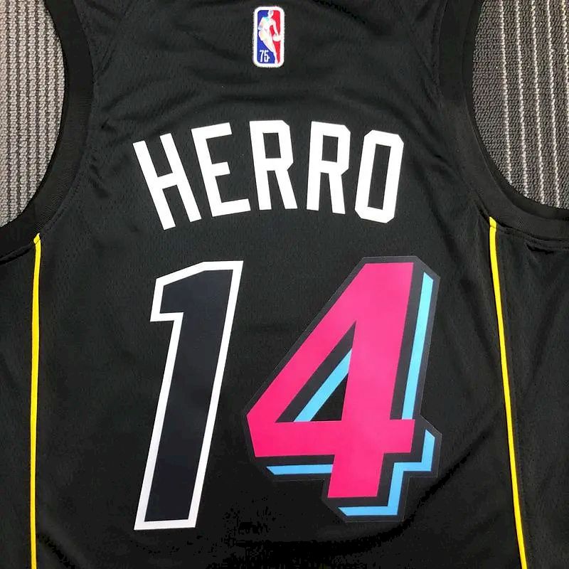 Camisa Masculina Tyler Herro Preta - Edição City - 75º Aniversário