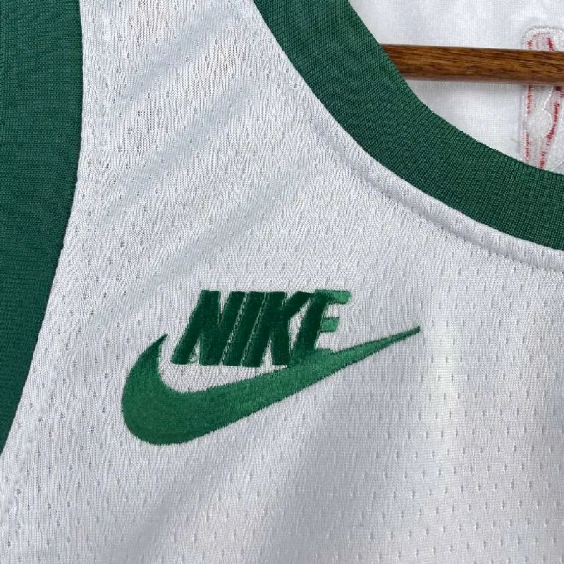 Camisa masculina Jaylen Brown branca retrô – edição de 75º aniversário
