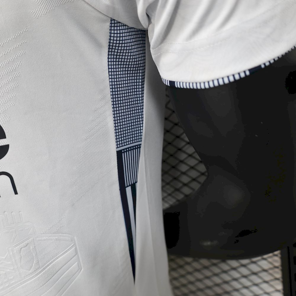 Santos 2024/25 Home Jersey Player Version