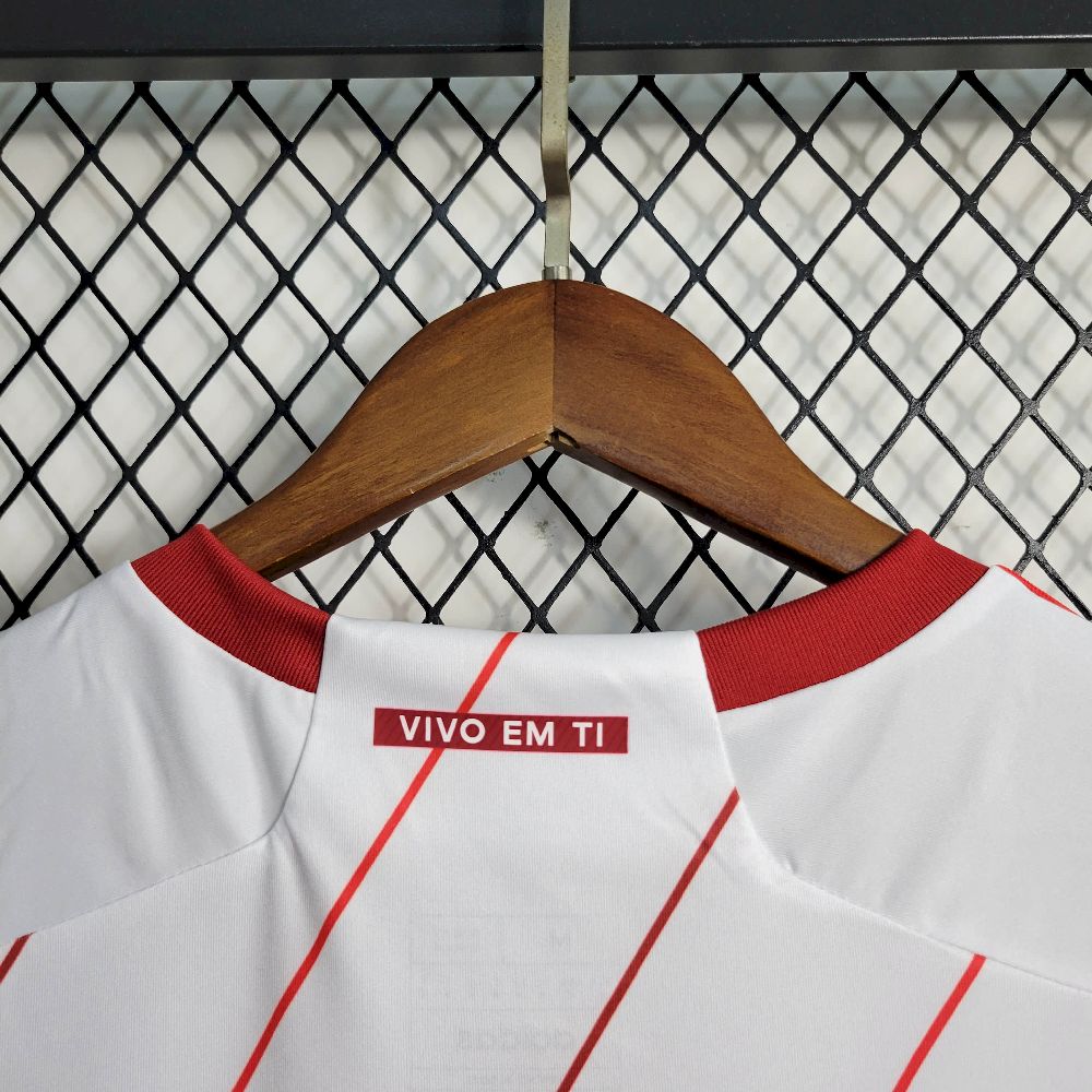 Camisa Alternativa Feminina Internacional 2023/24