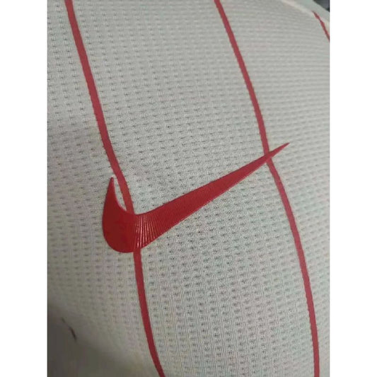 Camisa titular do Sevilla 2021/22, versão jogador