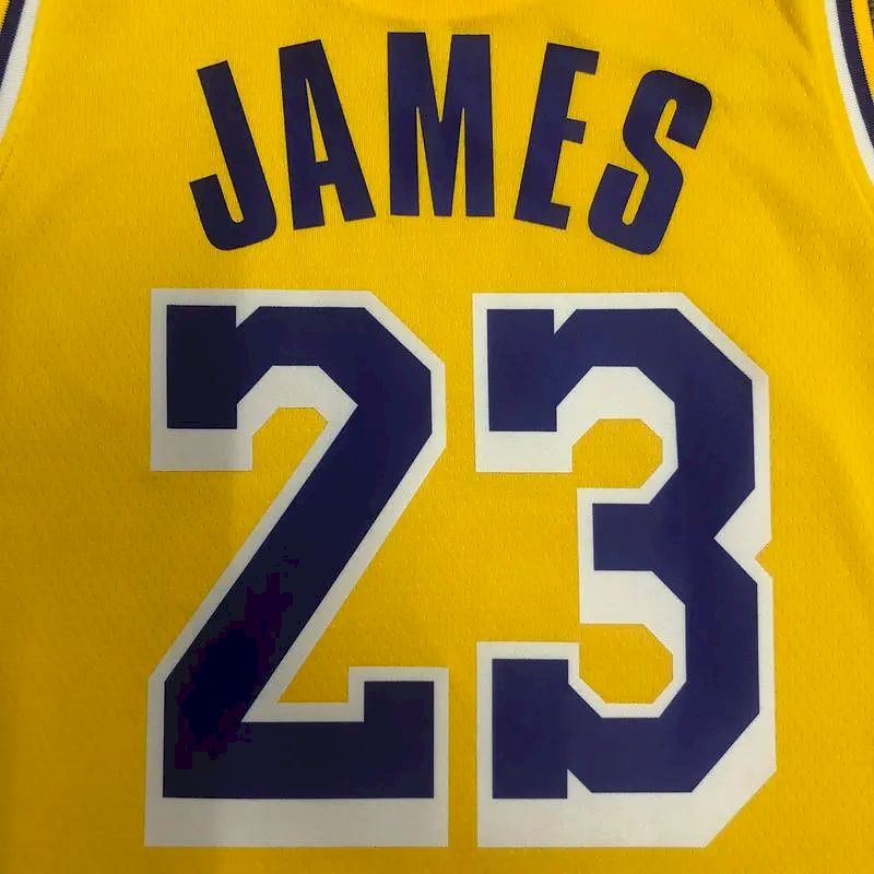 Camisa amarela masculina do LeBron James – Edição de 75º aniversário