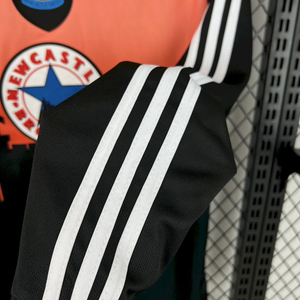 Camisa retrô de mangas compridas para goleiro do Newcastle United 1996/97