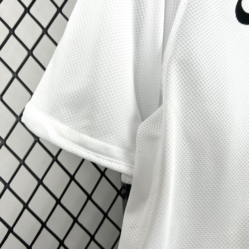 Camisa retrô reserva da Juventus 2010/11