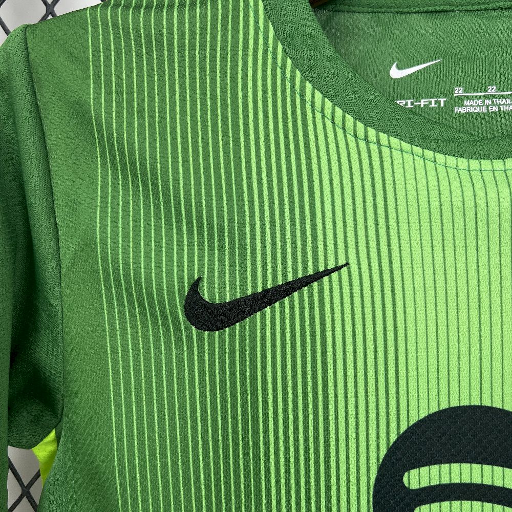 Barcelona 2025/26 Green Goalkeeper Kids Kit