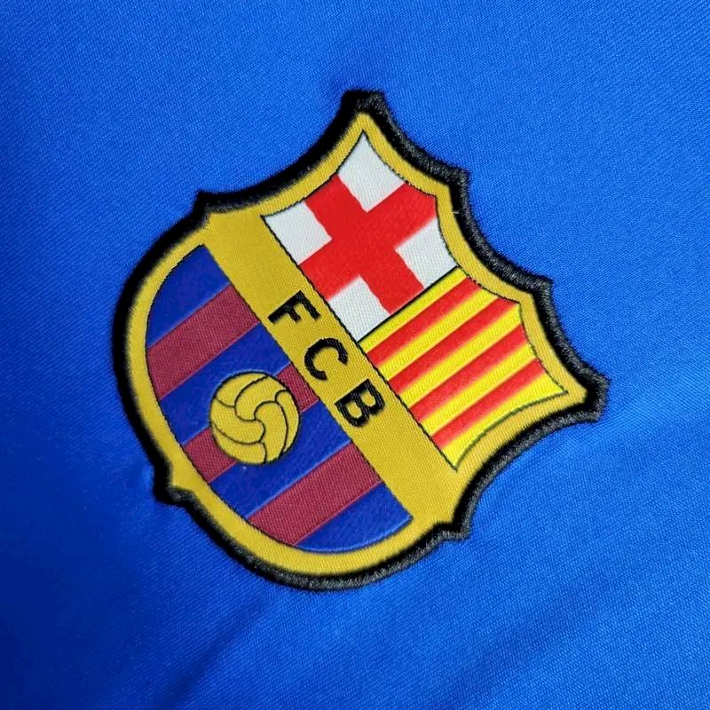 Camisa de treino pré-jogo do Barcelona 2023/24