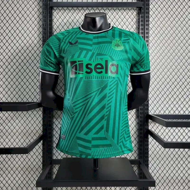 Camisa reserva do Newcastle United 2023/24, versão do jogador