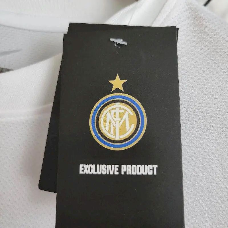 Camisa retrô reserva do Inter de Milão 2010/11
