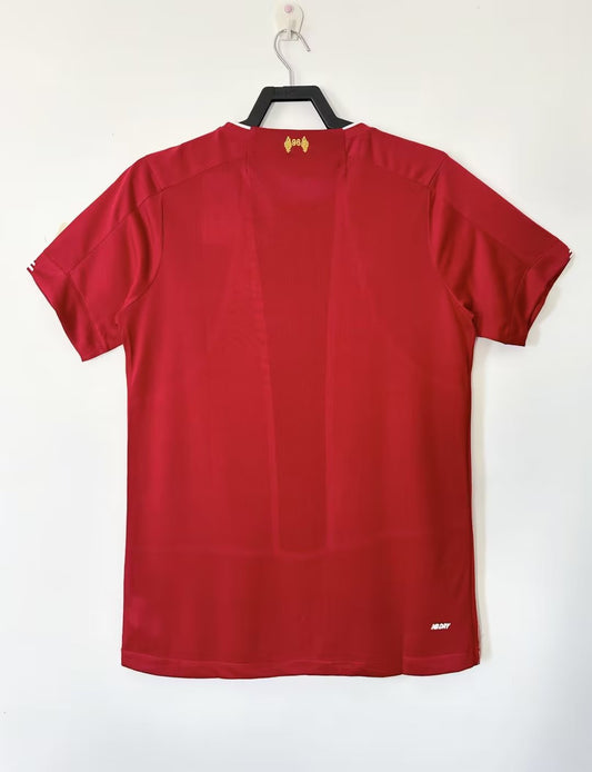 Camisa retrô titular do Liverpool 2019/20