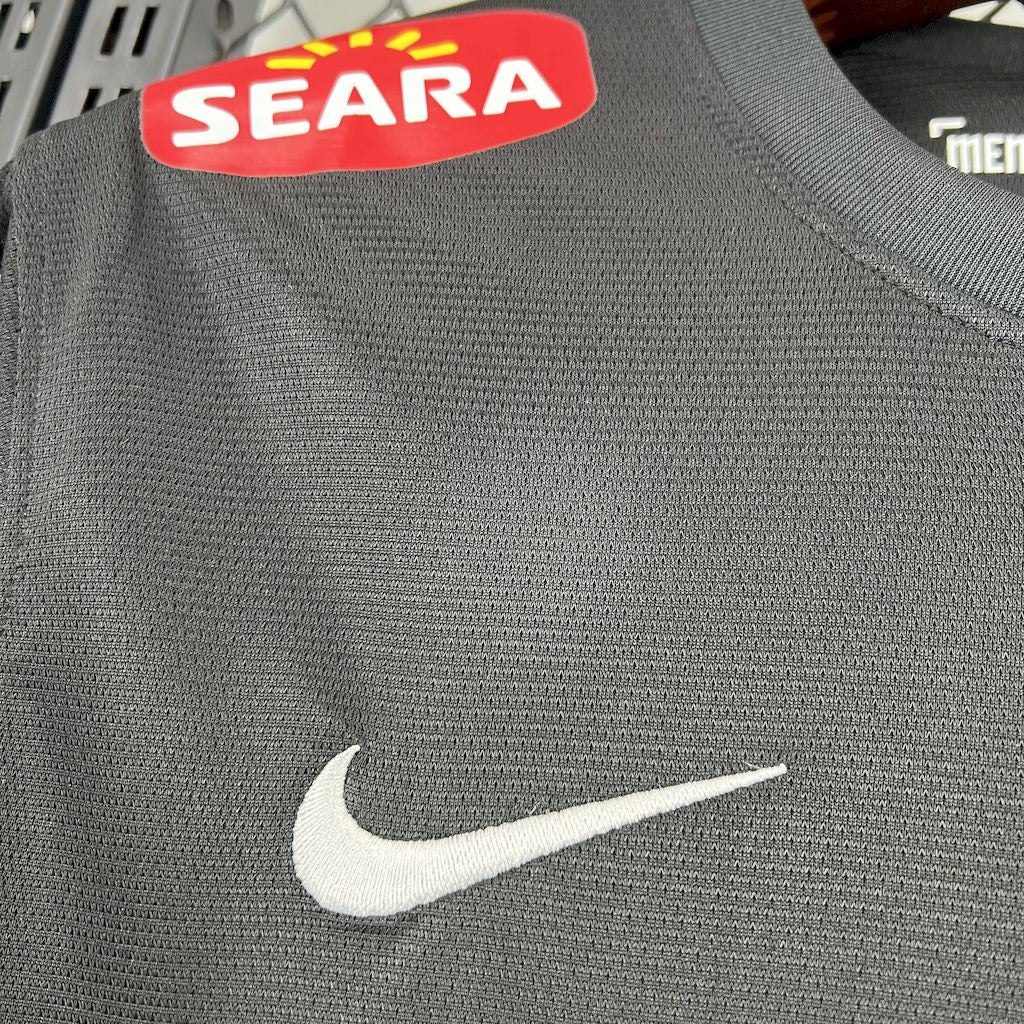 Camisa preta retrô do Santos 2011/12