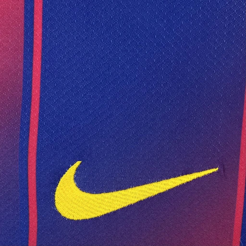 Camisa titular do Barcelona 2025/26
