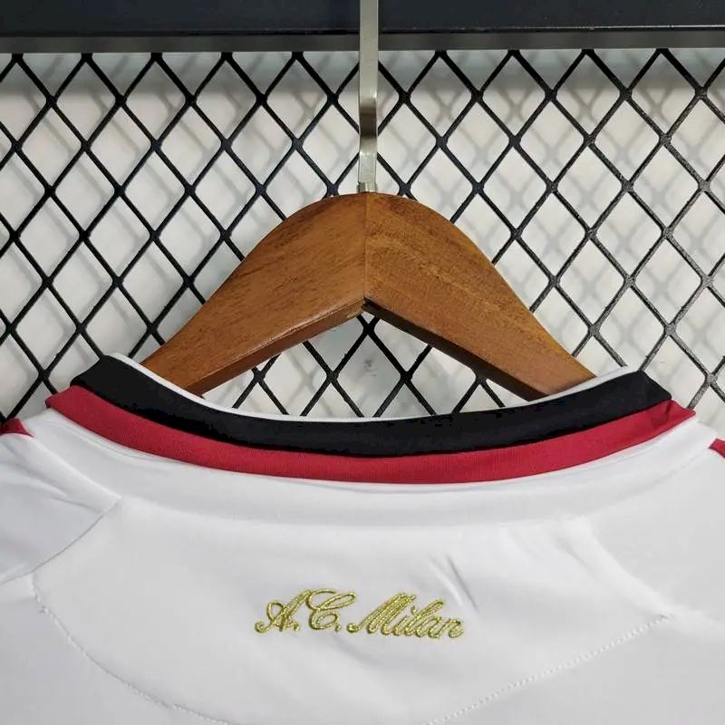 Camisa retrô reserva do AC Milan 2009/10