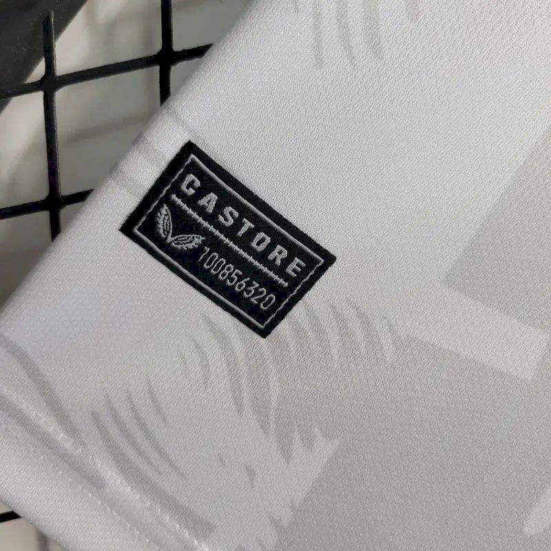 Camisa reserva do Aston Villa 2023/24