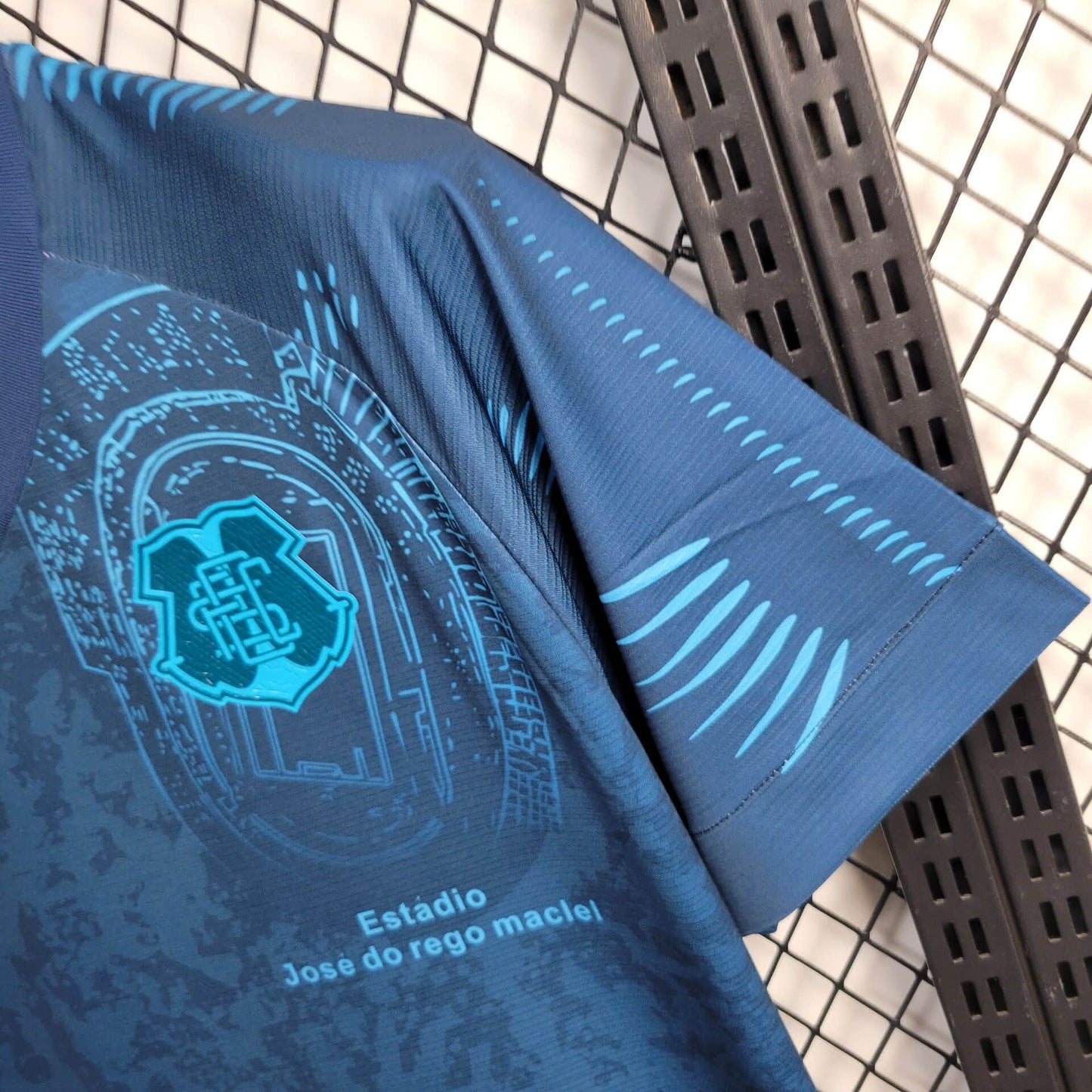 Camisa de aquecimento do Santa Cruz 2023/24