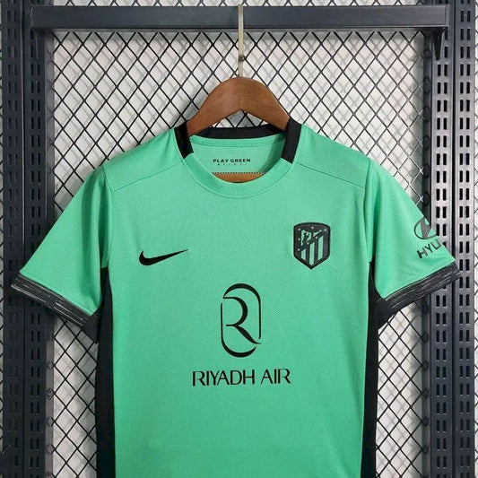 Terceiro uniforme infantil do Atlético de Madrid 2023/24