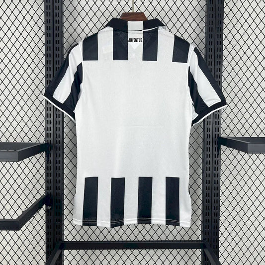 Camisa retrô titular da Juventus 2014/15