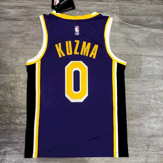 Camisa masculina Kyle Kuzma 2020-21 roxa Swingman versão jogador – Edição Statement