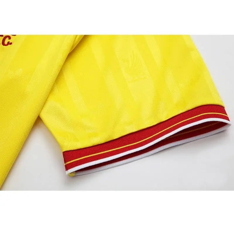 Camisa retrô da terceira Copa da Inglaterra do Liverpool 1985/86
