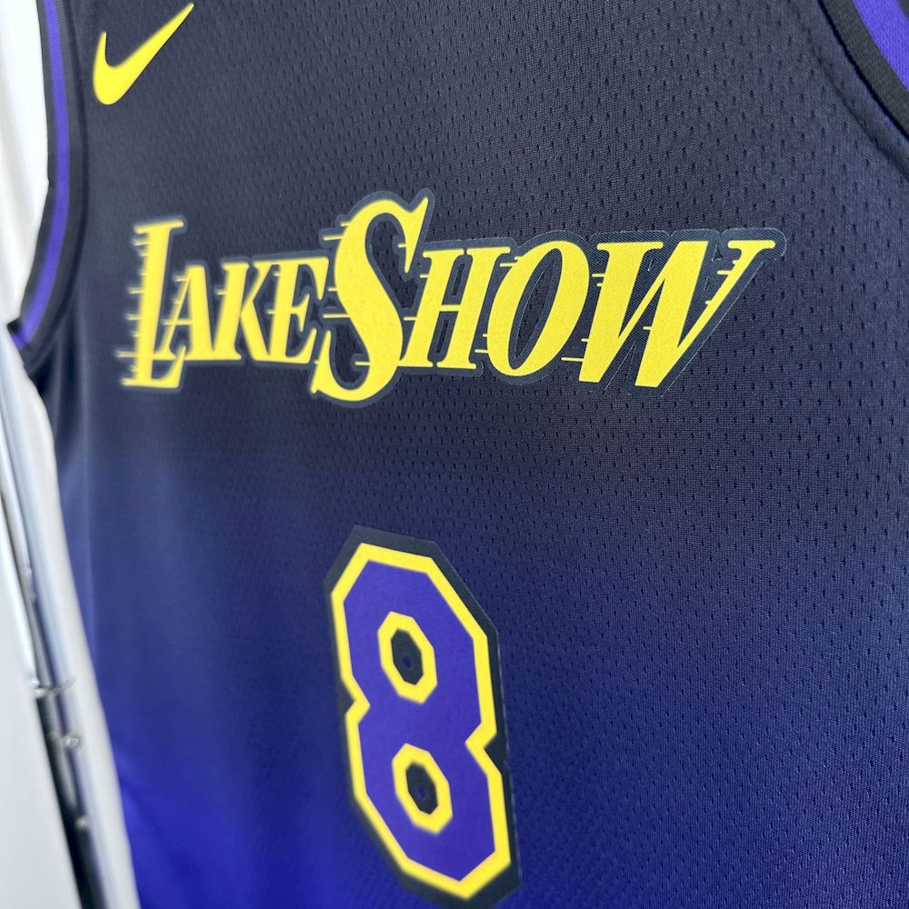 Los Angeles Lakers 2024/25 Edição da Cidade BRYANT#8