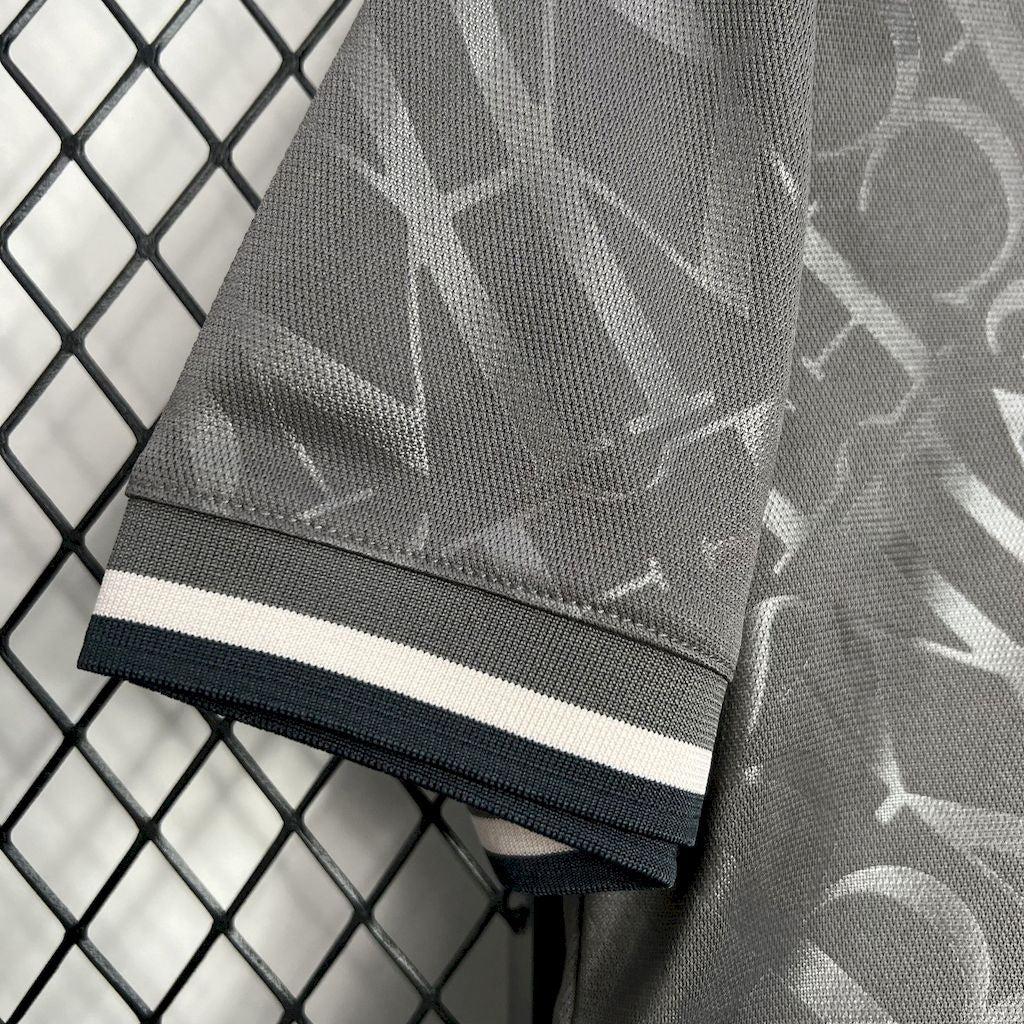 Terceira camisa do Real Madrid 2024/25