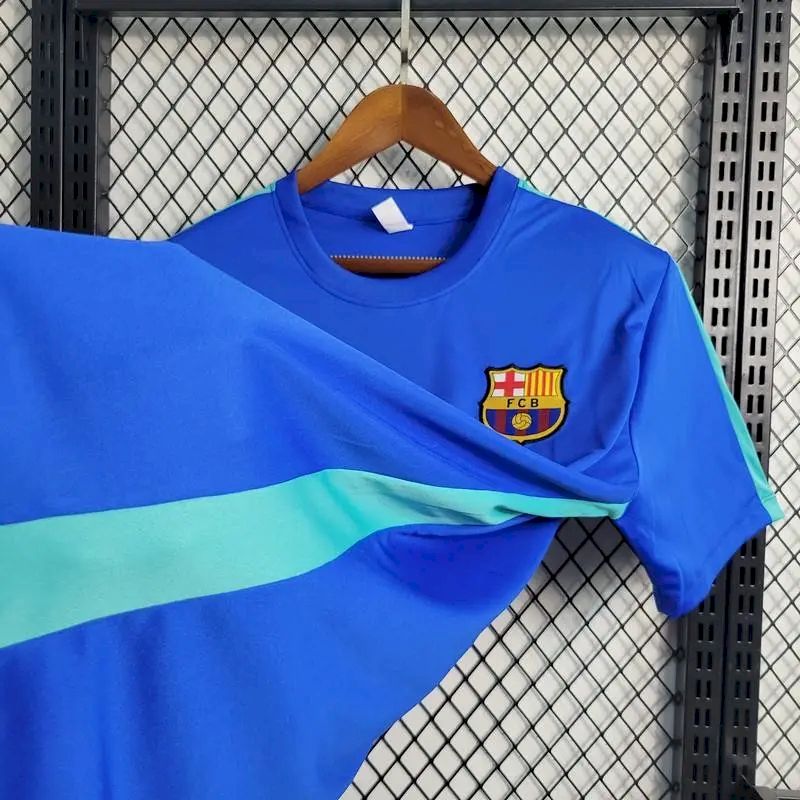 Camisa de treino pré-jogo do Barcelona 2023/24