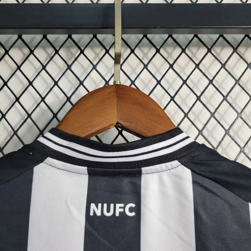 Kit Infantil Newcastle United 2023/24