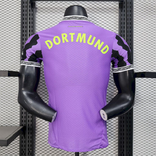 Borussia Dortmund 2025/26 Goalkeeper Special Jersey Player Version