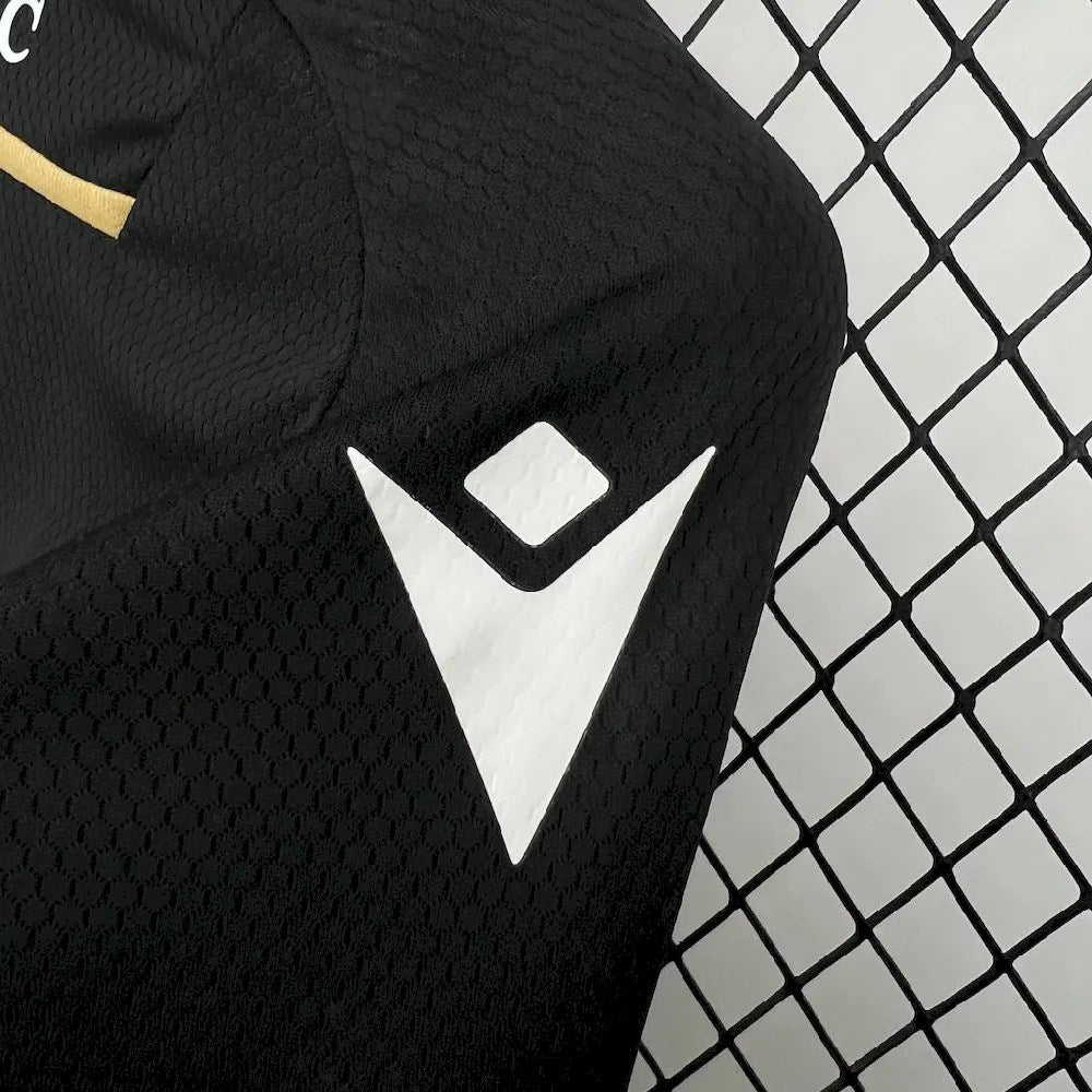 Vitória de Guimarães 2024/25 Away Kids Kit