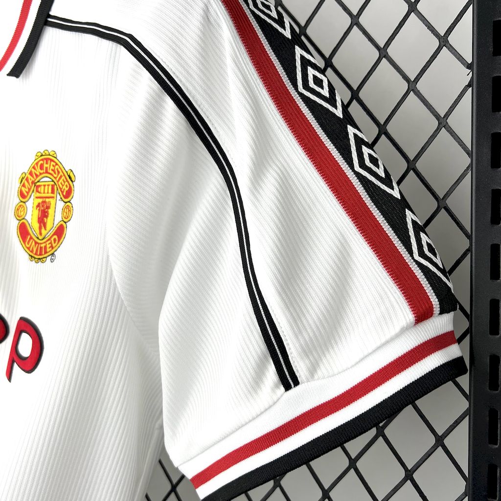 Manchester United 1998/99 White Retro Jersey