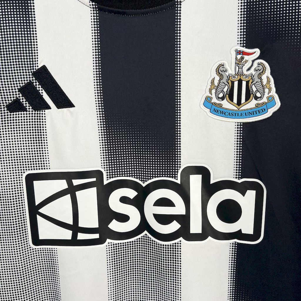Newcastle United 2025/26 Home Jersey