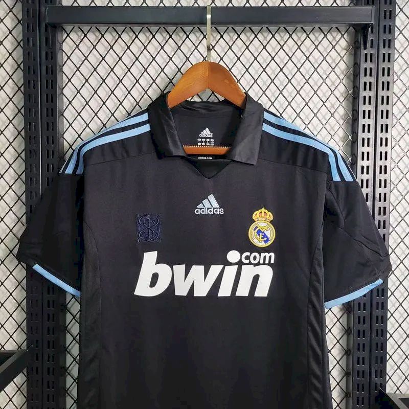 Camisa retrô reserva do Real Madrid 2009/10