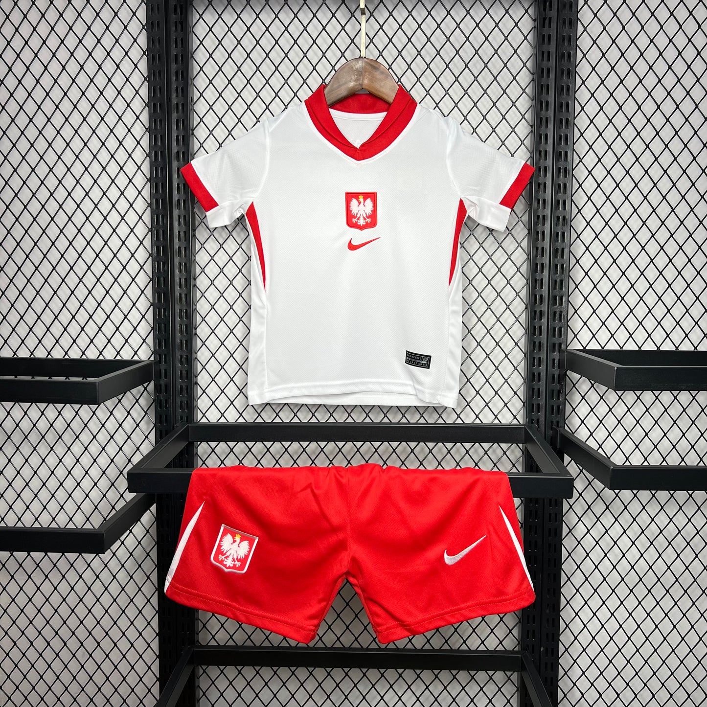 Kit Infantil Polônia Euro 2024/25