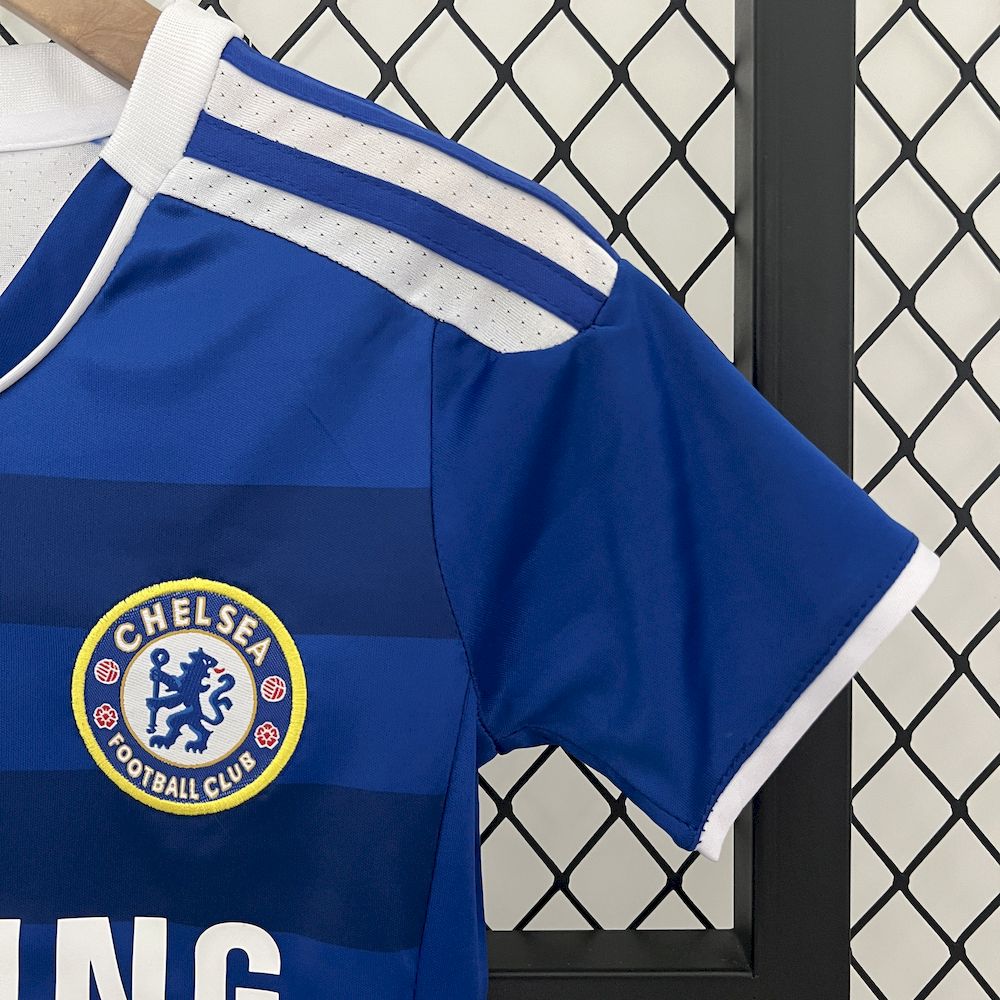 Camisa e shorts retrô infantil Chelsea 2011/12
