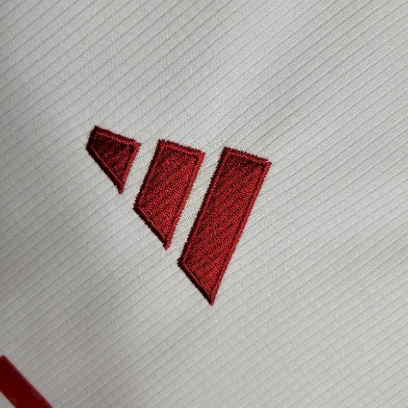 Terceira camisa do Manchester United 2023/24