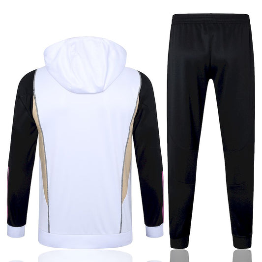 Moletom com capuz e calça do Real Madrid 2023/24 815