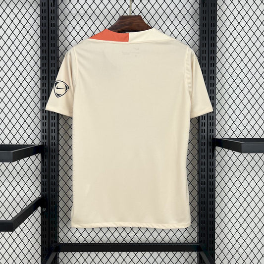 Camisa de treino pré-jogo do Barcelona 2024/25